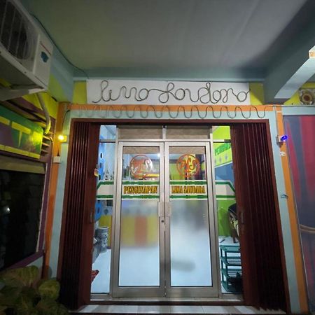 فندق Oyo 93308 Lima Saudara Syariah Painan المظهر الخارجي الصورة