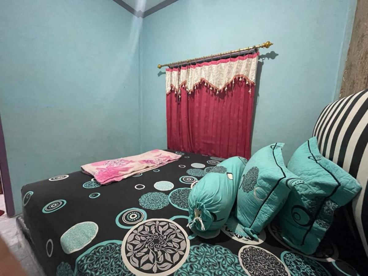 فندق Oyo 93308 Lima Saudara Syariah Painan المظهر الخارجي الصورة