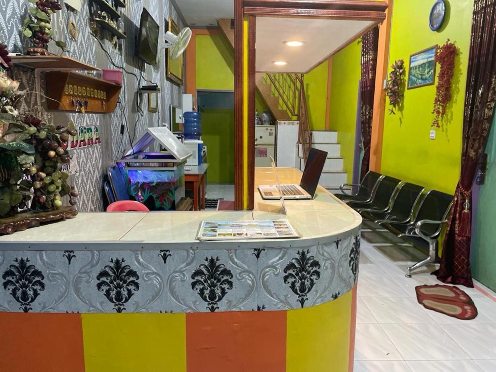 فندق Oyo 93308 Lima Saudara Syariah Painan المظهر الخارجي الصورة